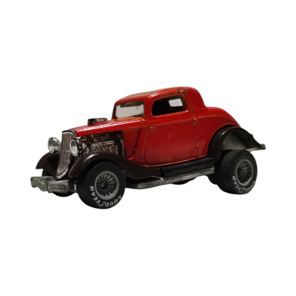 3-Window '34 — 1132 — Metalflake Red & Brown