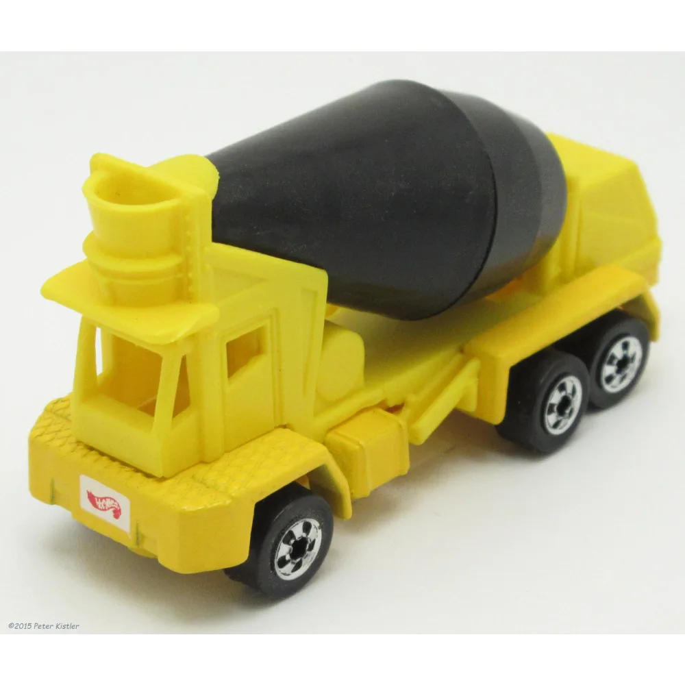 Oshkosh Cement Mixer — 12362 — Yellow