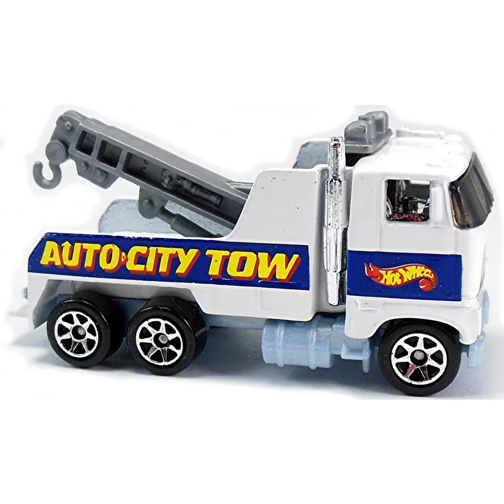 Rig Wrecker — 15069 — White w/ Grey Boom ("Auto-City Tow"