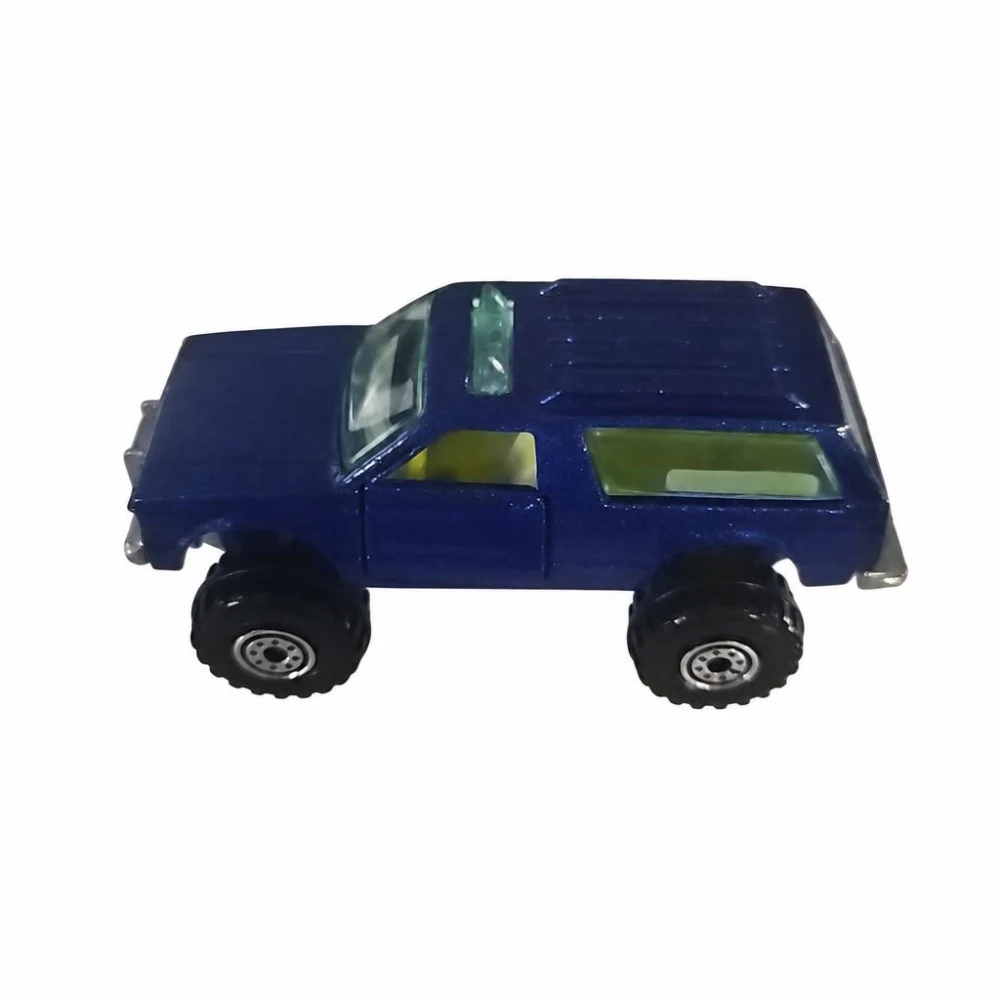 Blazer 4x4 — 15972 — Metalflake Dark Blue — imagem 3