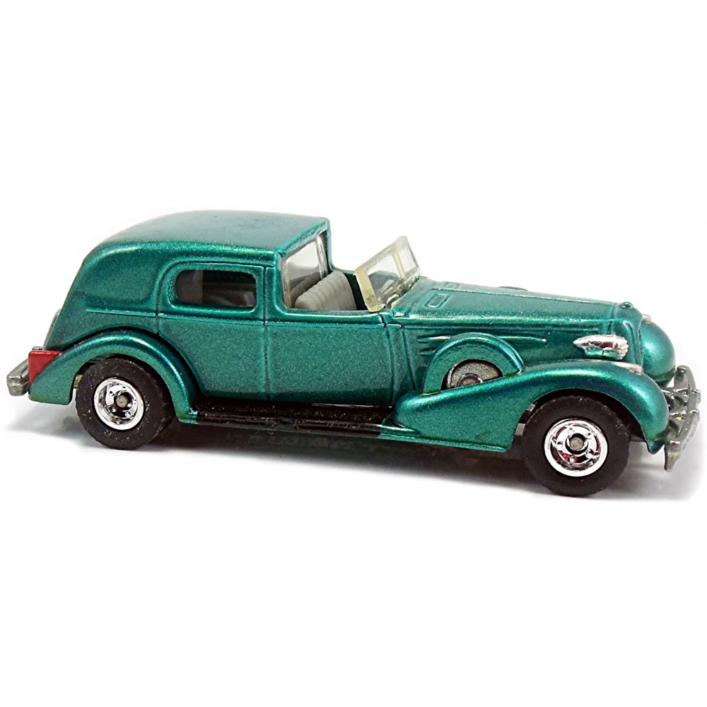 '35 Classic Caddy — 16262 — Metalflake Green w/Metalflake Green Plastic fenders
