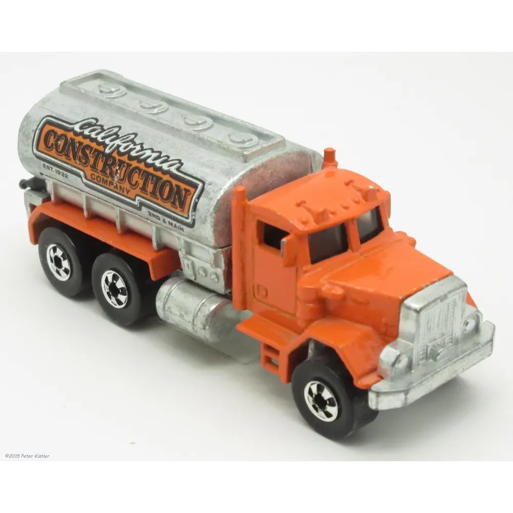 Peterbilt Tank Truck — 1689 — Orange