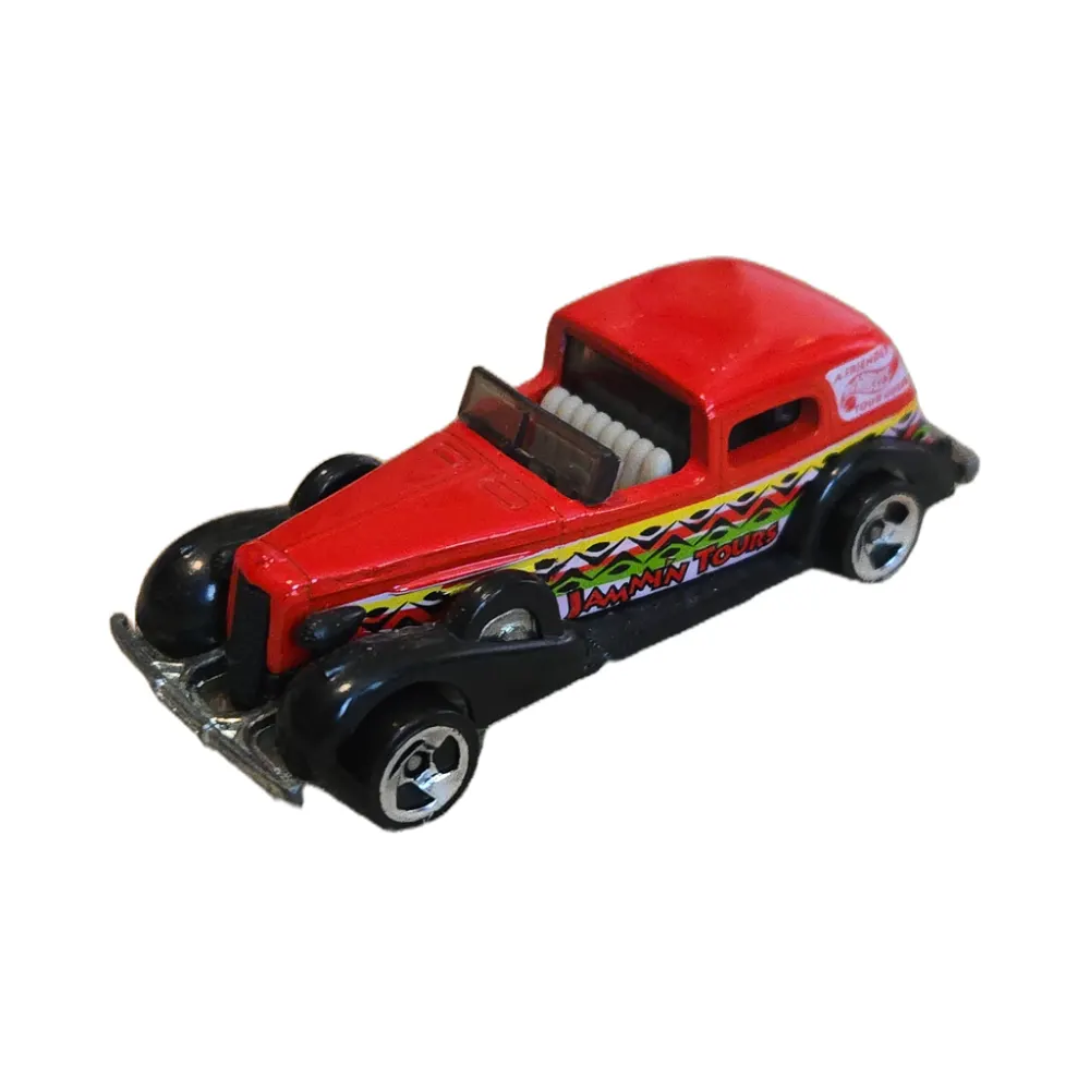 '35 Classic Caddy — 18777 — Red with Black fenders