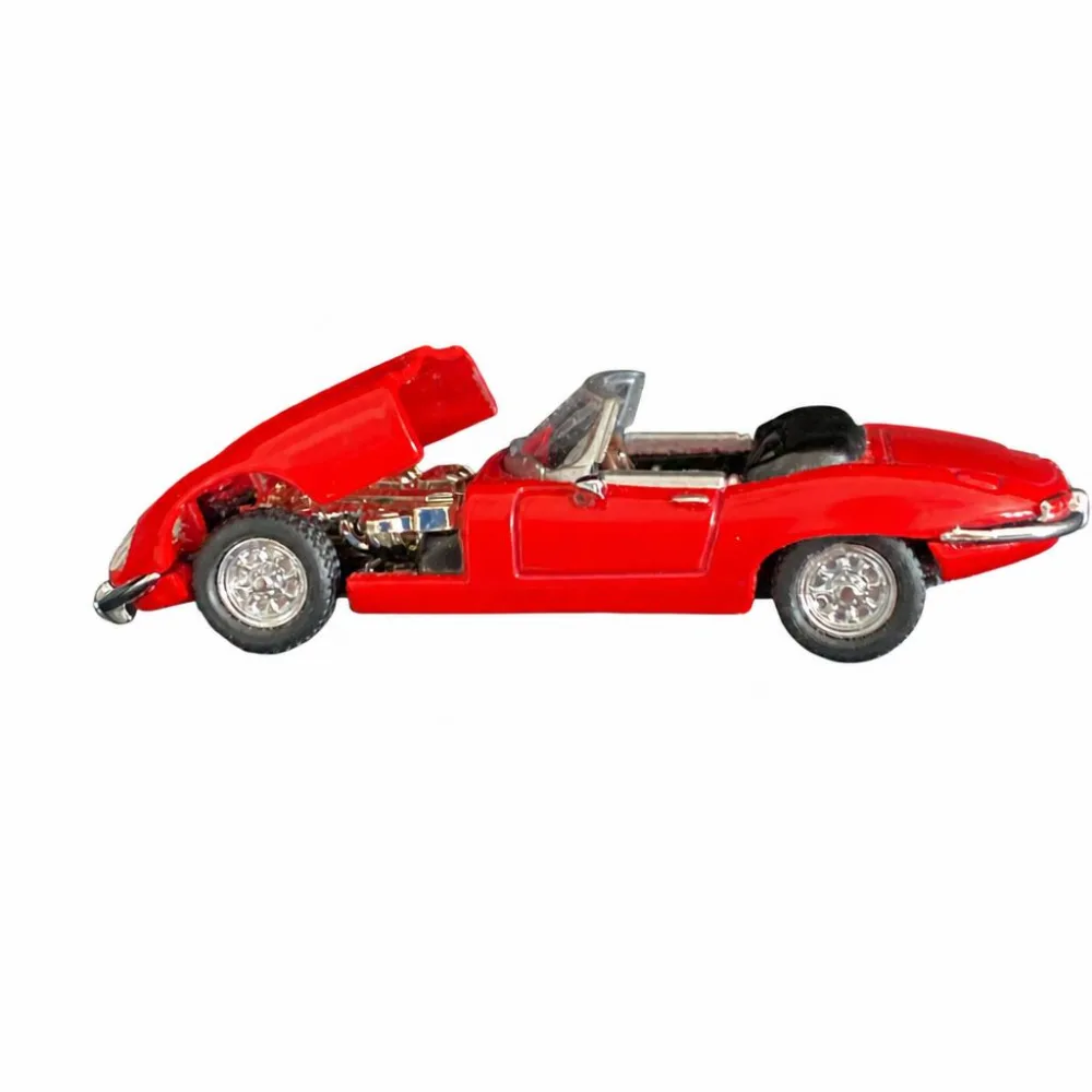 Jaguar XKE — 19903 — Red