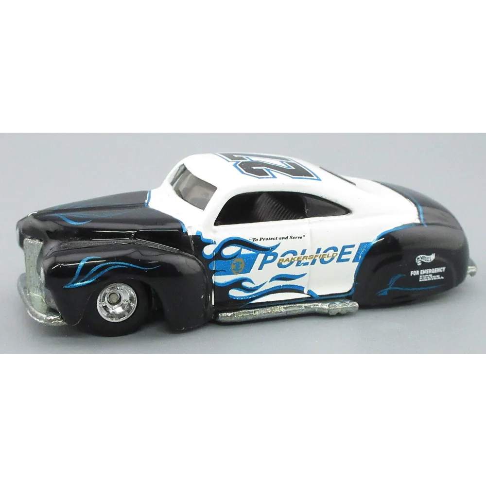 Tail Dragger — 23438 — White & Black — imagem 3