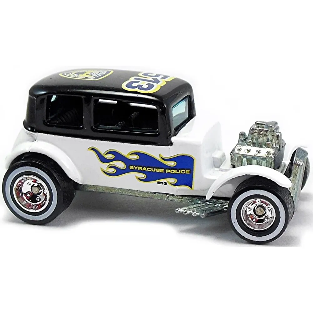 Classic '32 Ford Vicky — 23444 — White