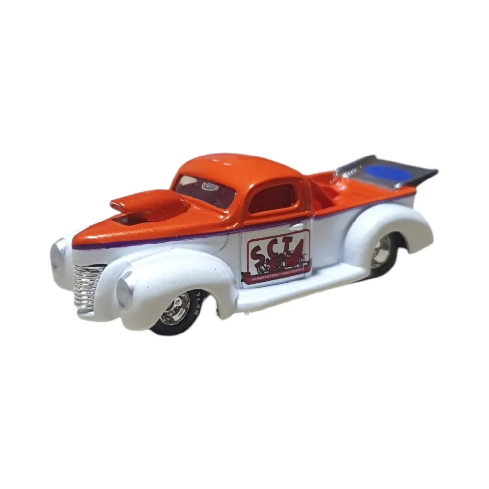 '40 Ford — 24083 — White & Orange