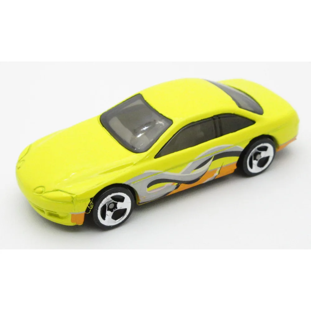 Lexus SC400 — 26010 — Yellow