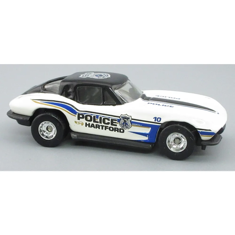 Split Window '63 — 26611 — White & Black