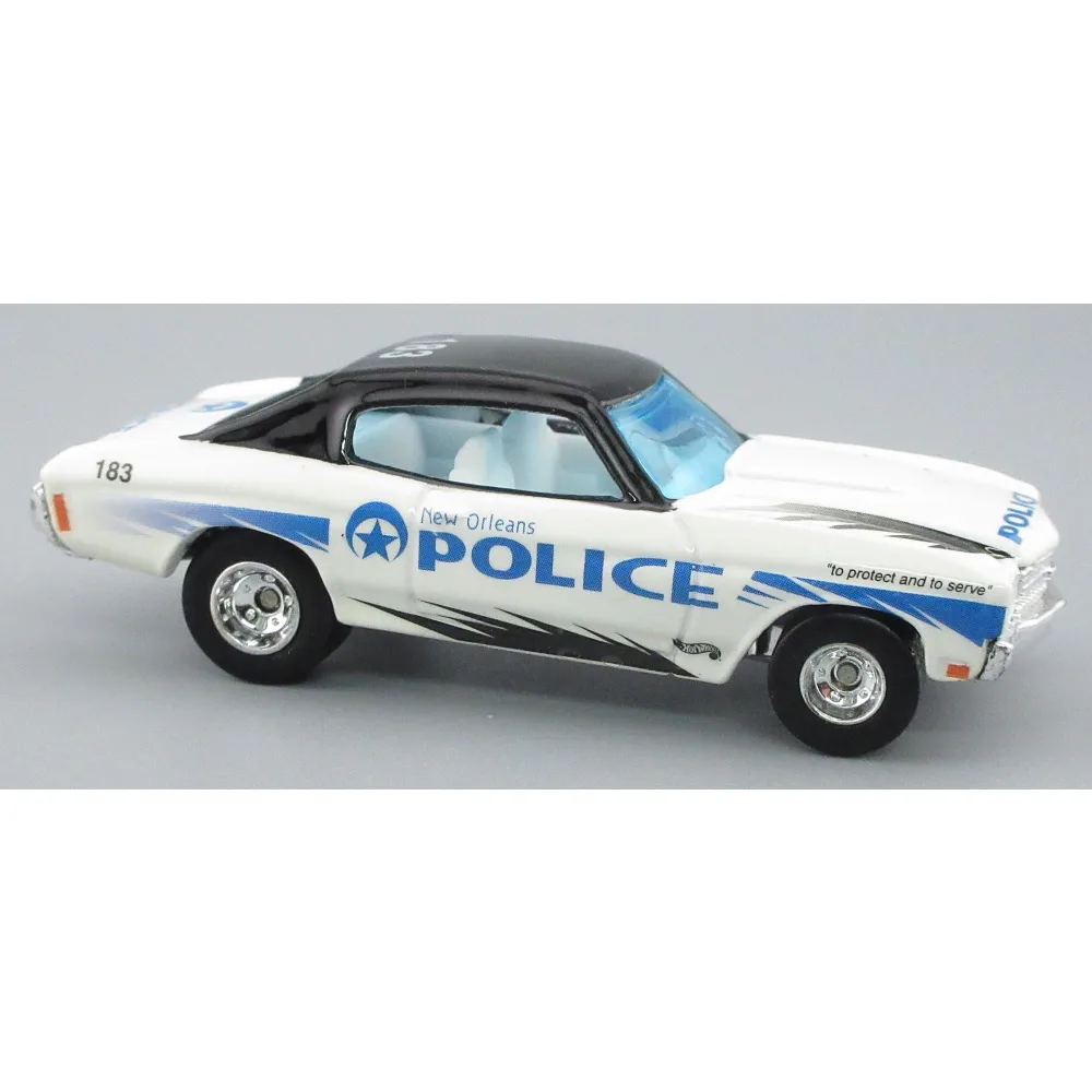 '70 Chevelle SS — 26616 — White w/Black Roof