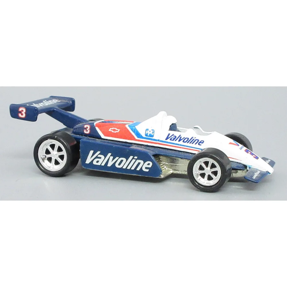 Thunderstreak — 2690 — White & Dark Blue