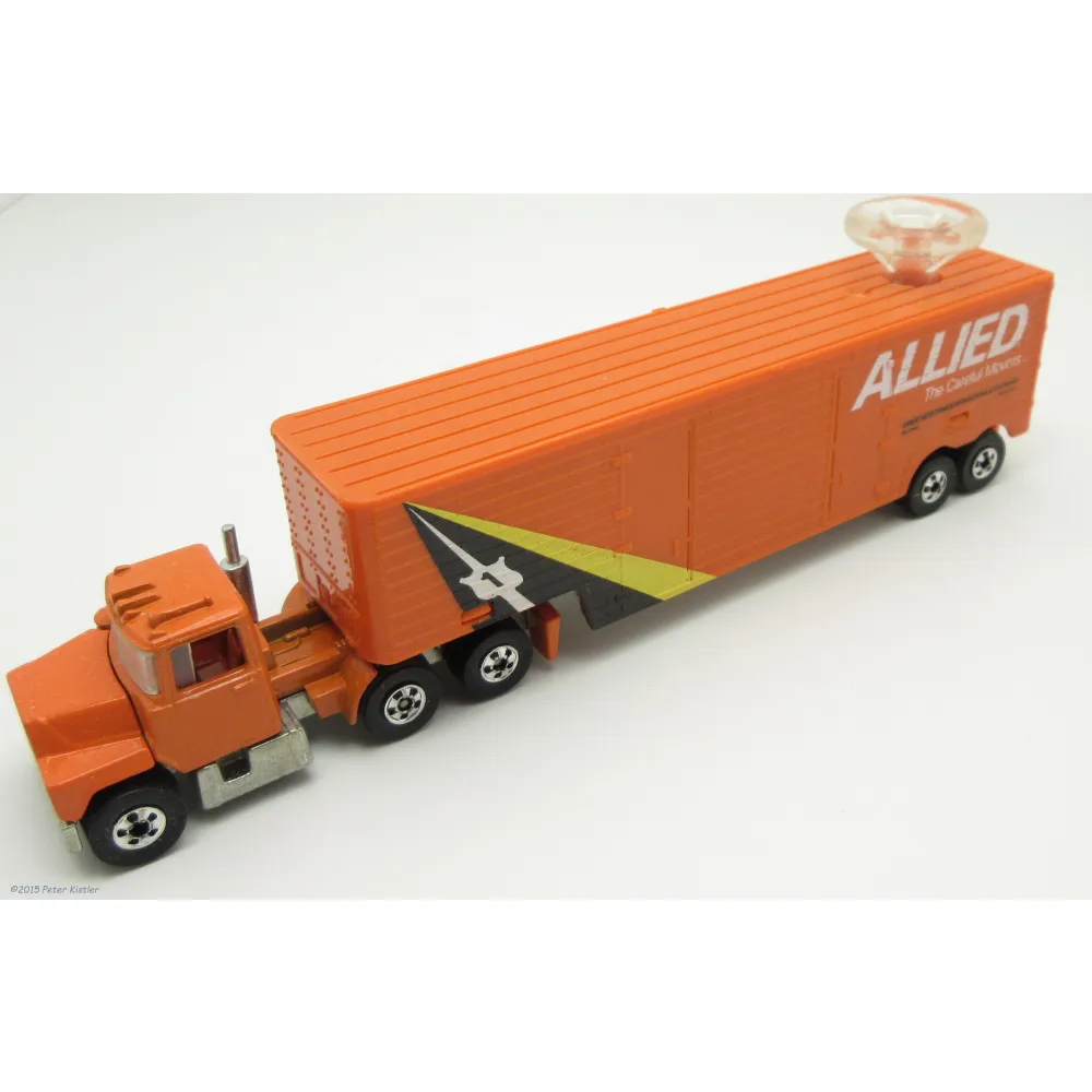 Mack Moving Van — 3431 — Orange