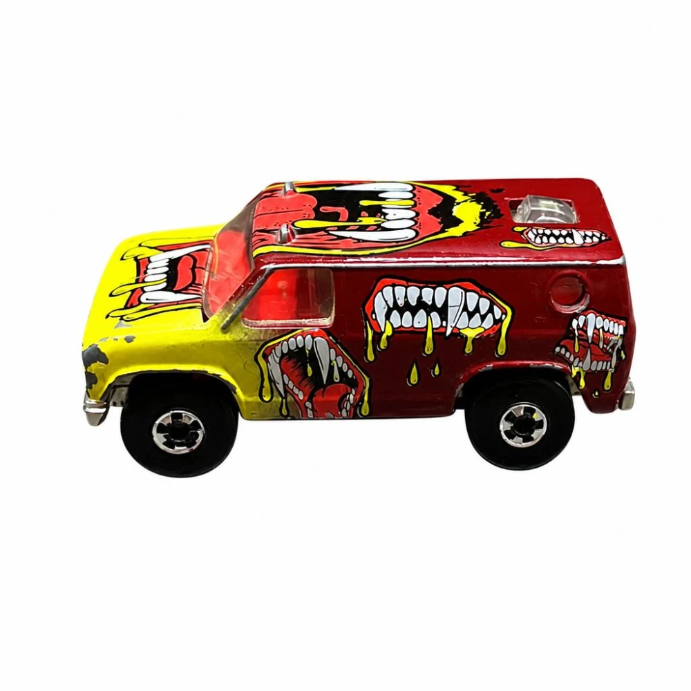 Open Wide — 3490 — Maroon with fading Yellow front — imagem 4