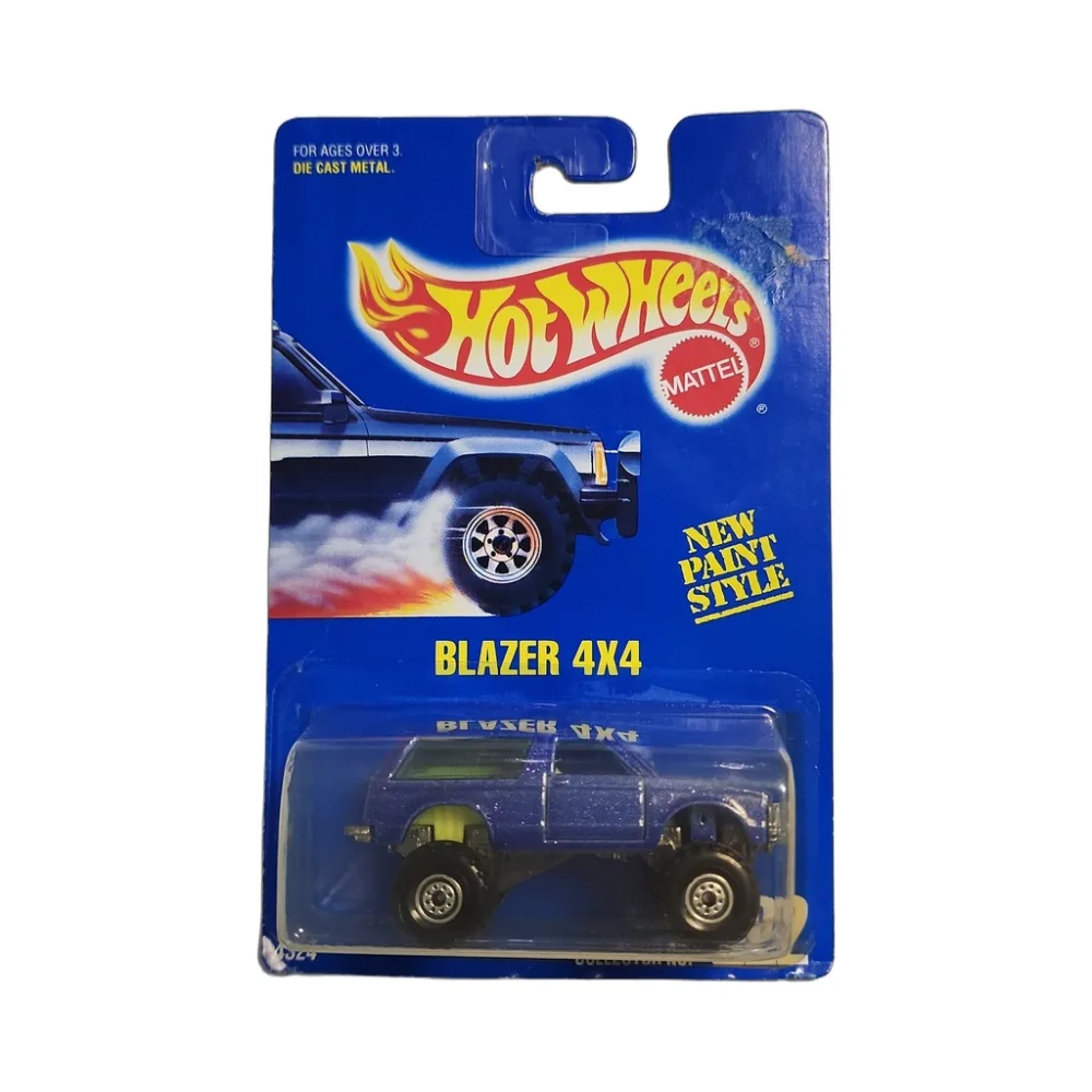 Blazer 4x4 — 4324 — Blue w/ Red Glitter