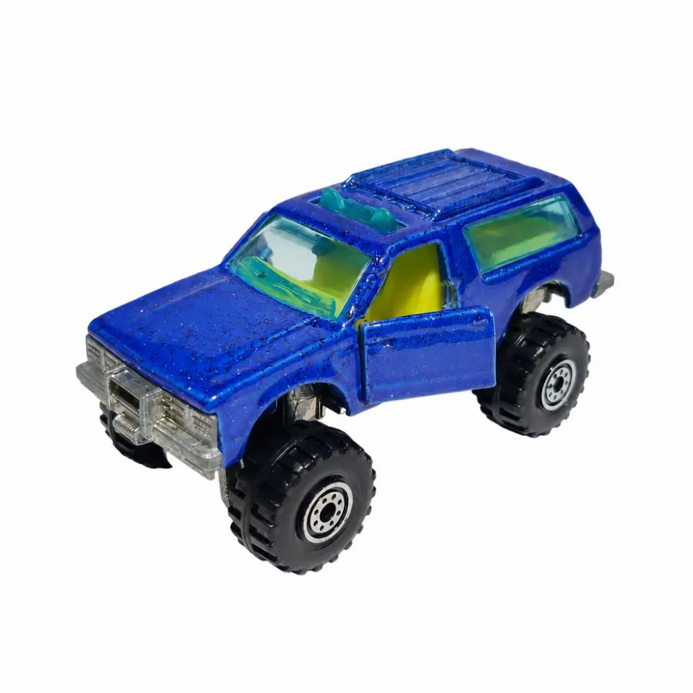 Blazer 4x4 — 4324 — Blue w/ Red Glitter — imagem 2