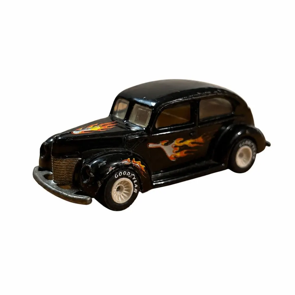 '40's Ford 2-Door — 4367 — Black