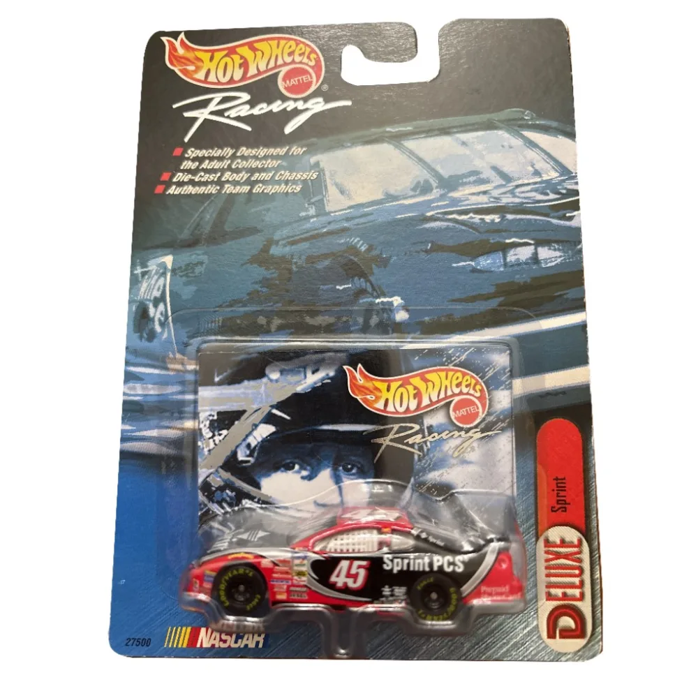 '01 Dodge Intrepid Stock Car (Driver Kyle Petty) — 50300 — Red & Black