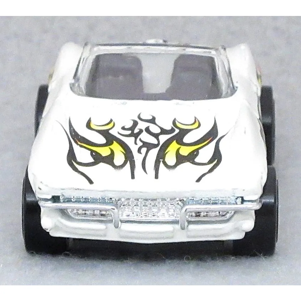 '65 Corvette — 50639 — White — imagem 2
