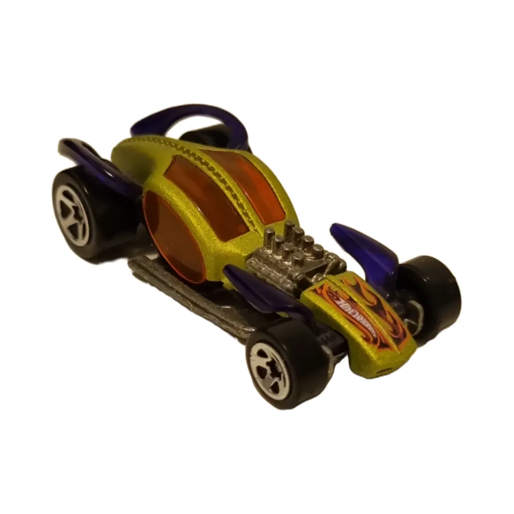 I Candy — 52933 — Satin Lime Green & Purple tint fenders