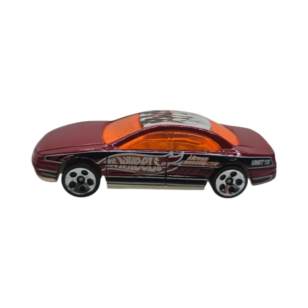 Oldsmobile Aurora — 54429 — Metalflake Dark Red — imagem 2