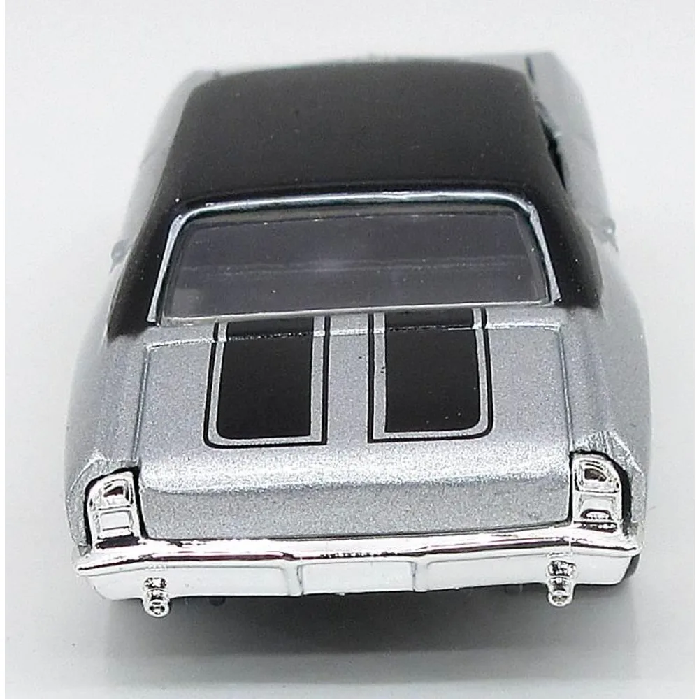 1969 Chevelle — 54541 — Silver w/ Black Roof — imagem 3