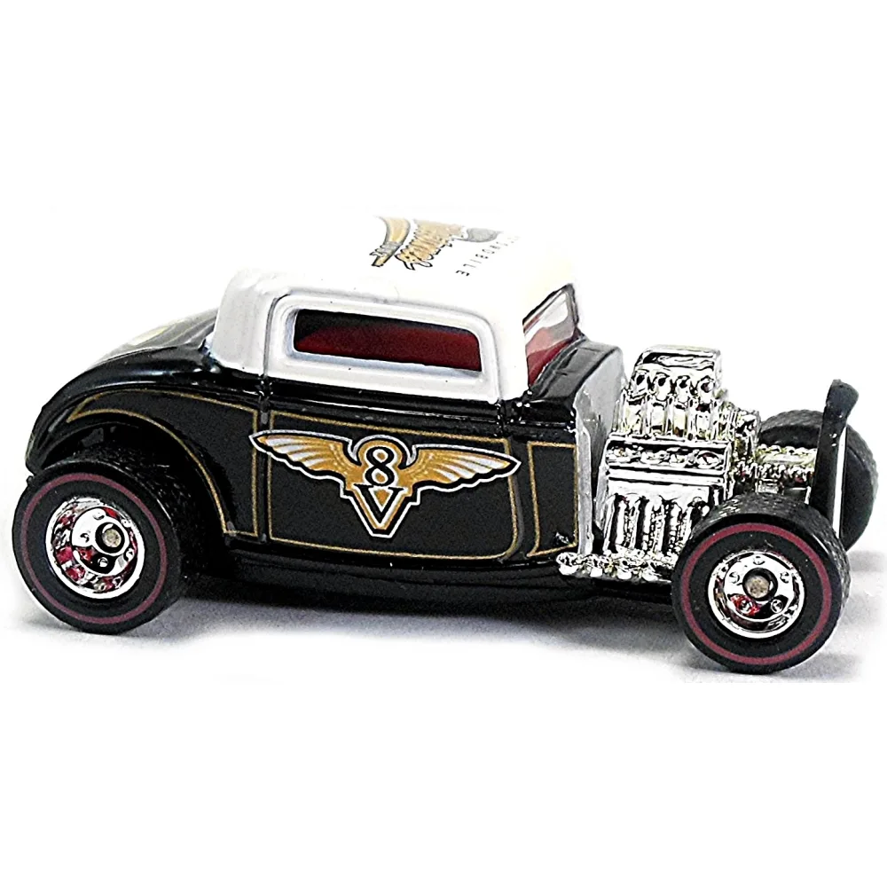 '32 Ford — 55925 — Black & White