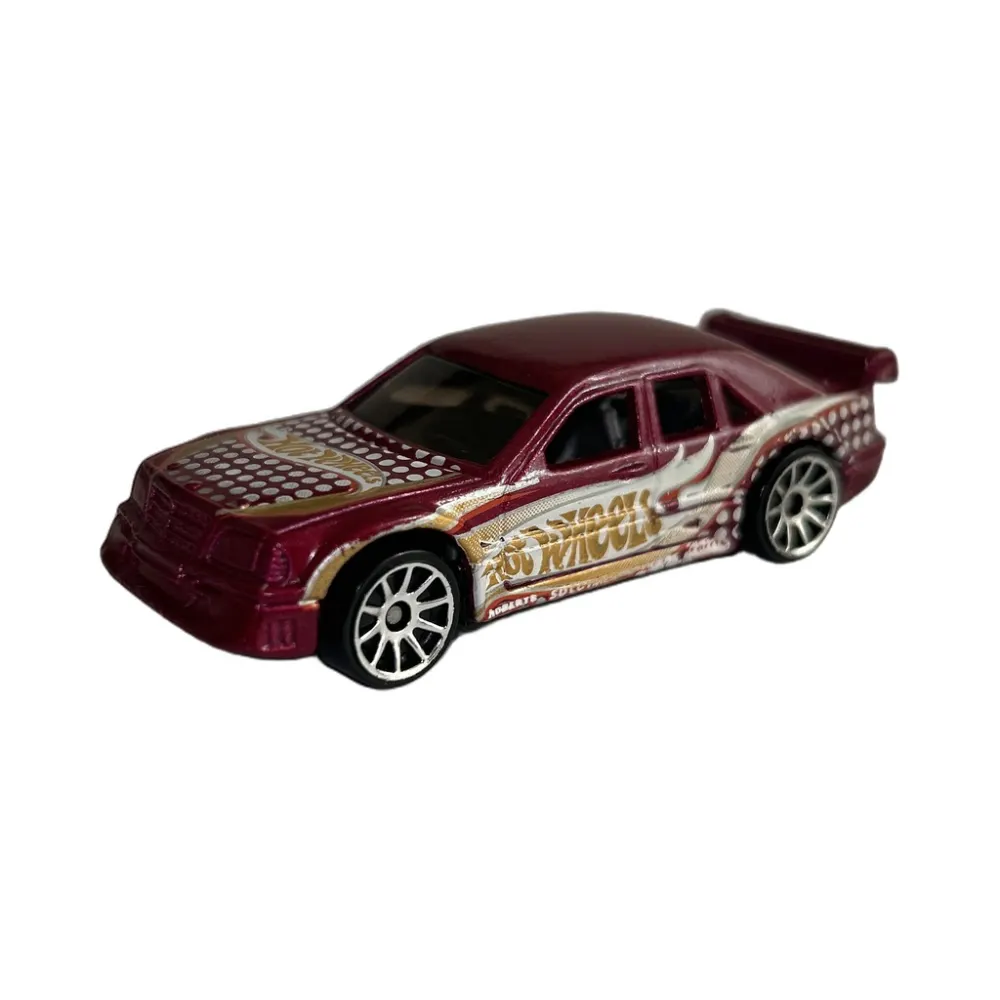 Mercedes C-Class — 57104 — Plum metallic — imagem 2