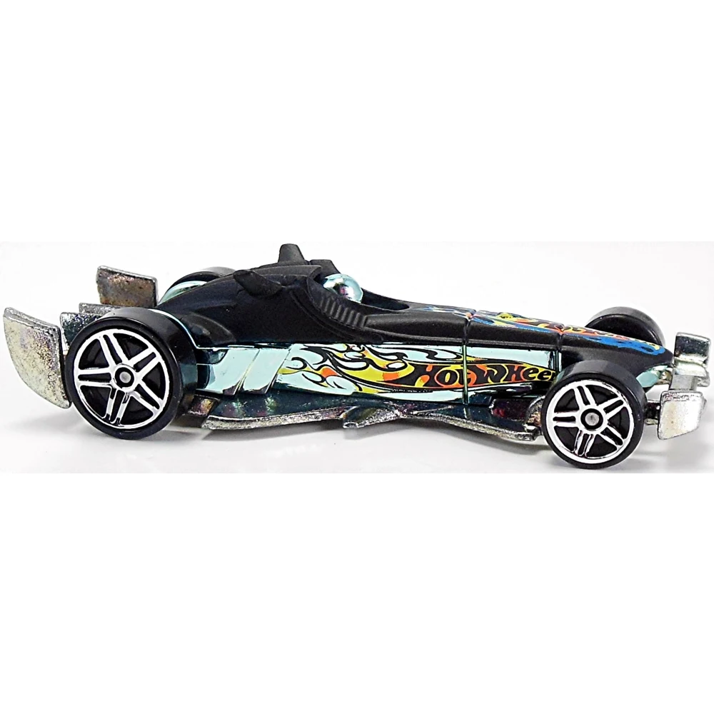 F-Racer — B3531 — Matte Black & Chrome