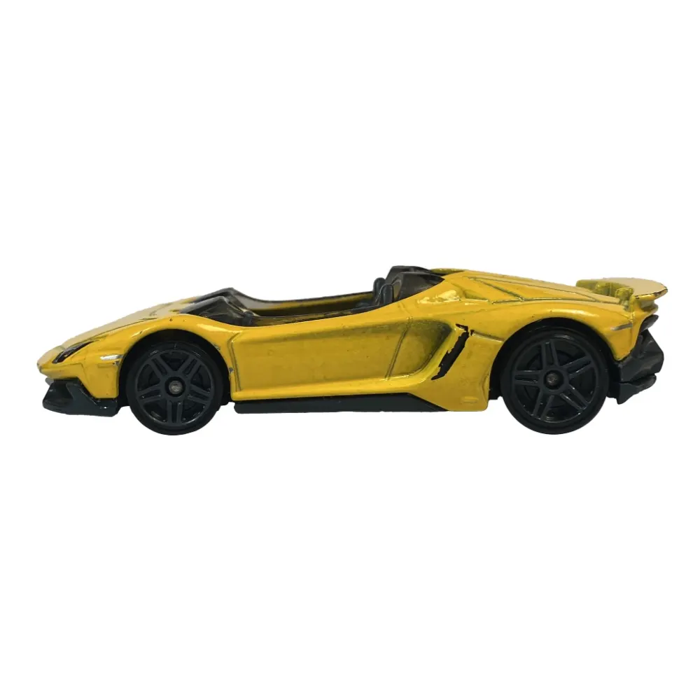 Lamborghini Aventador J — BFD70 — Yellow — imagem 3
