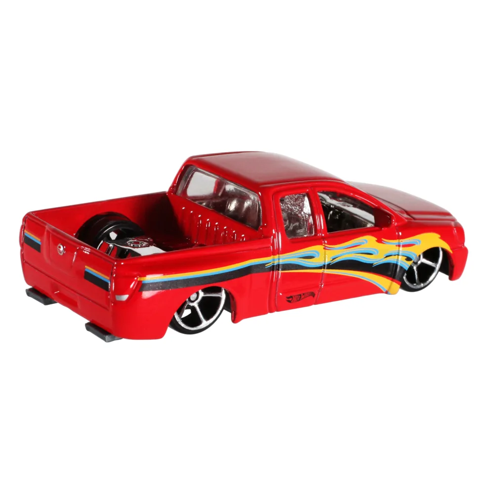 Nissan Titan — BFF56 — Metallic Red — imagem 2