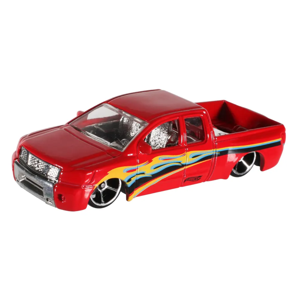 Nissan Titan — BFF56 — Metallic Red — imagem 3