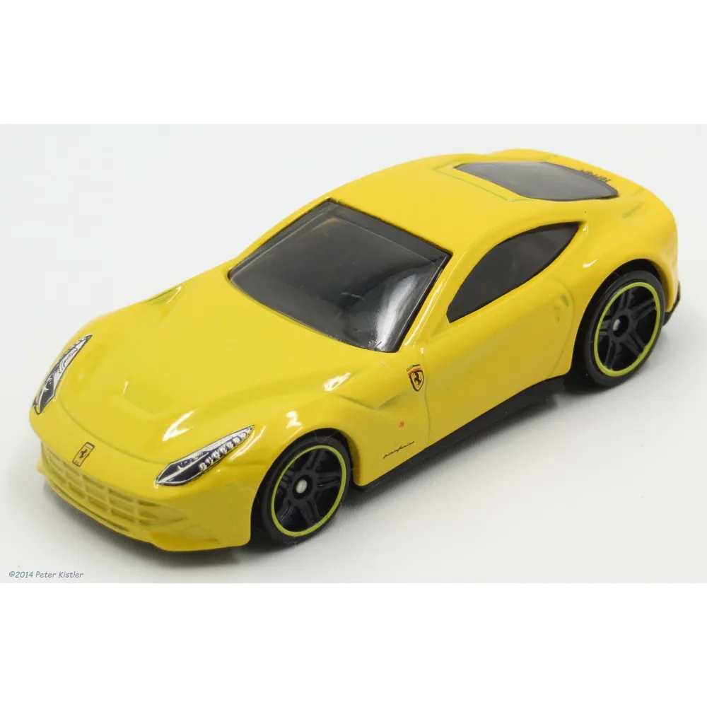 FERRARI F12 BERLINETTA — BFF88 — Yellow — imagem 8