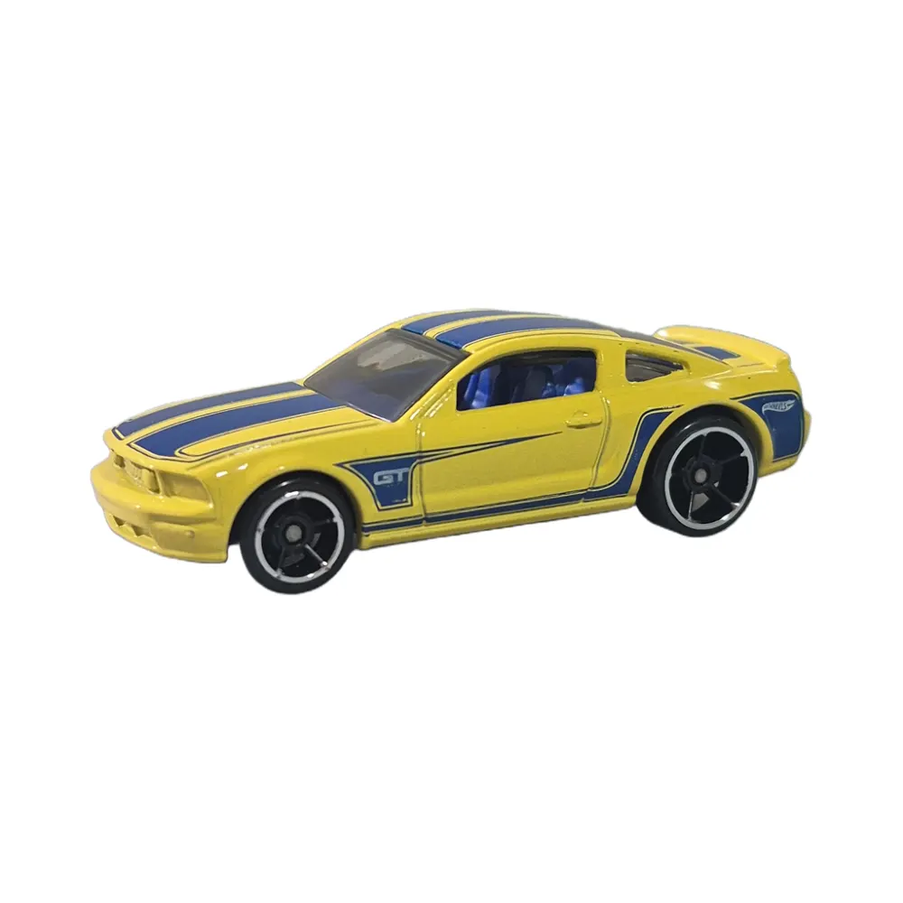 2005 Ford Mustang GT — BFG30 — Yellow — imagem 4