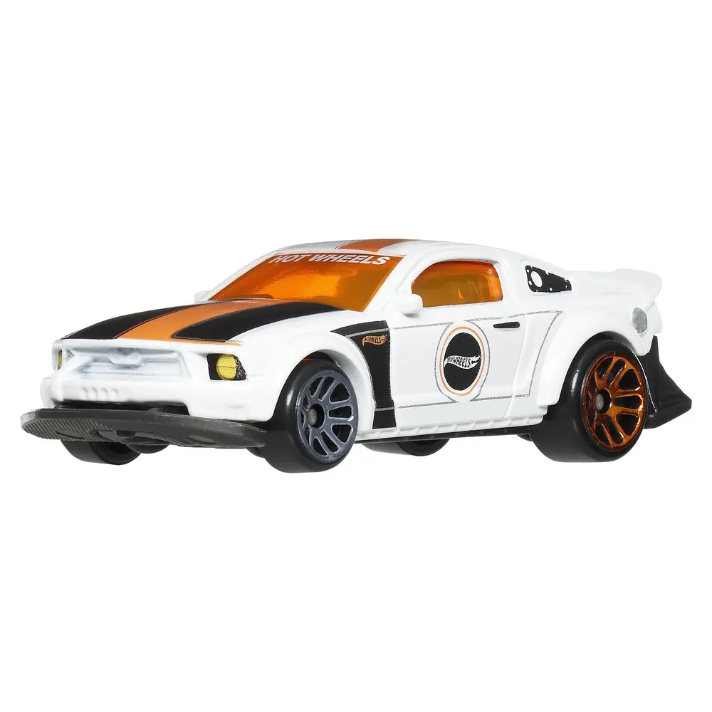 2005 Ford Mustang — BL028 — Gloss White