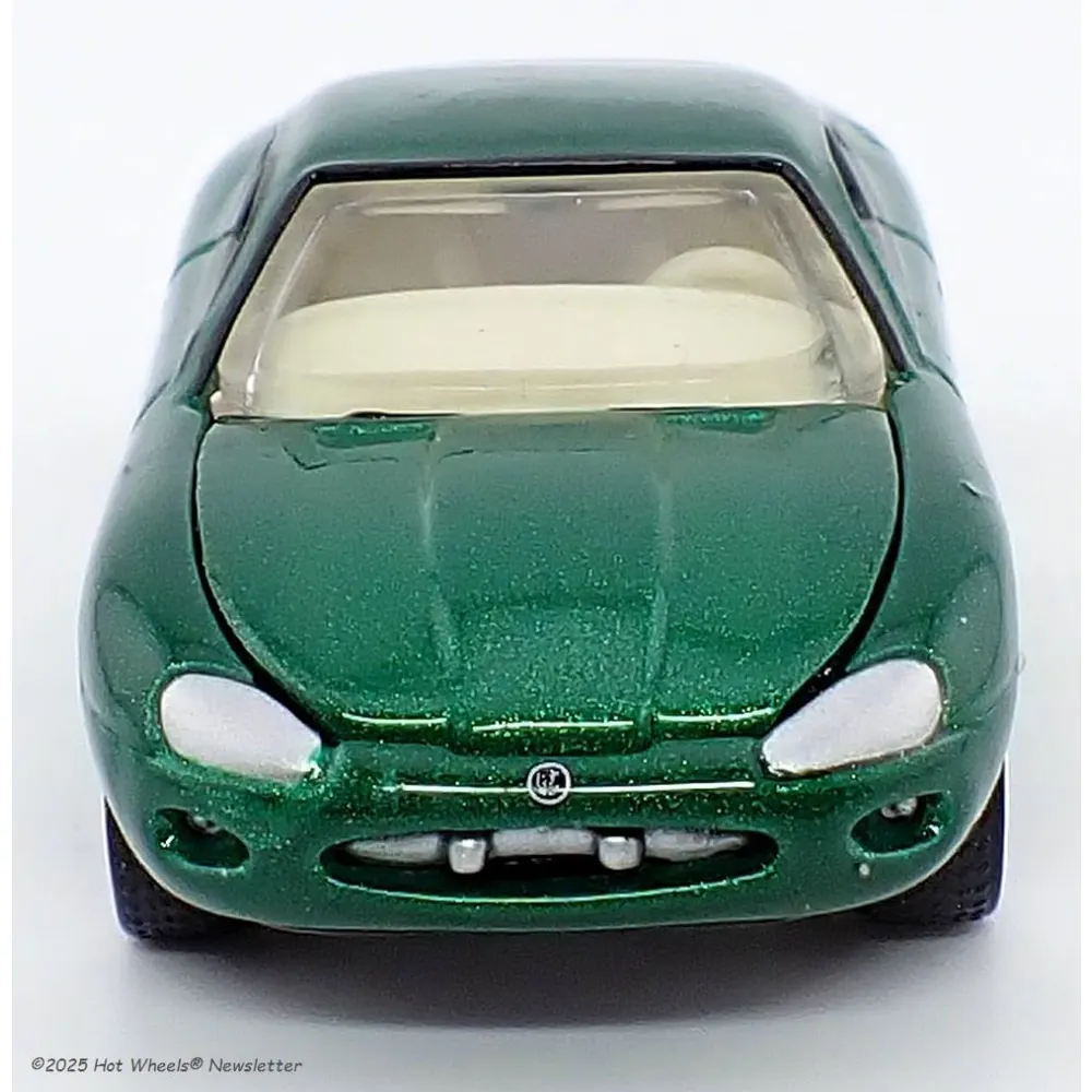 Jaguar XKR — C2657 — Metallic Green — imagem 4