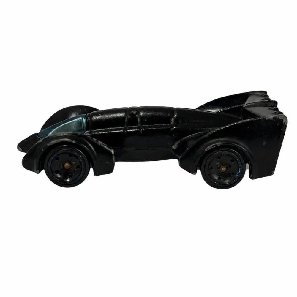 Batman Live Batmobile — CCK68 — Metalflake Black — imagem 3