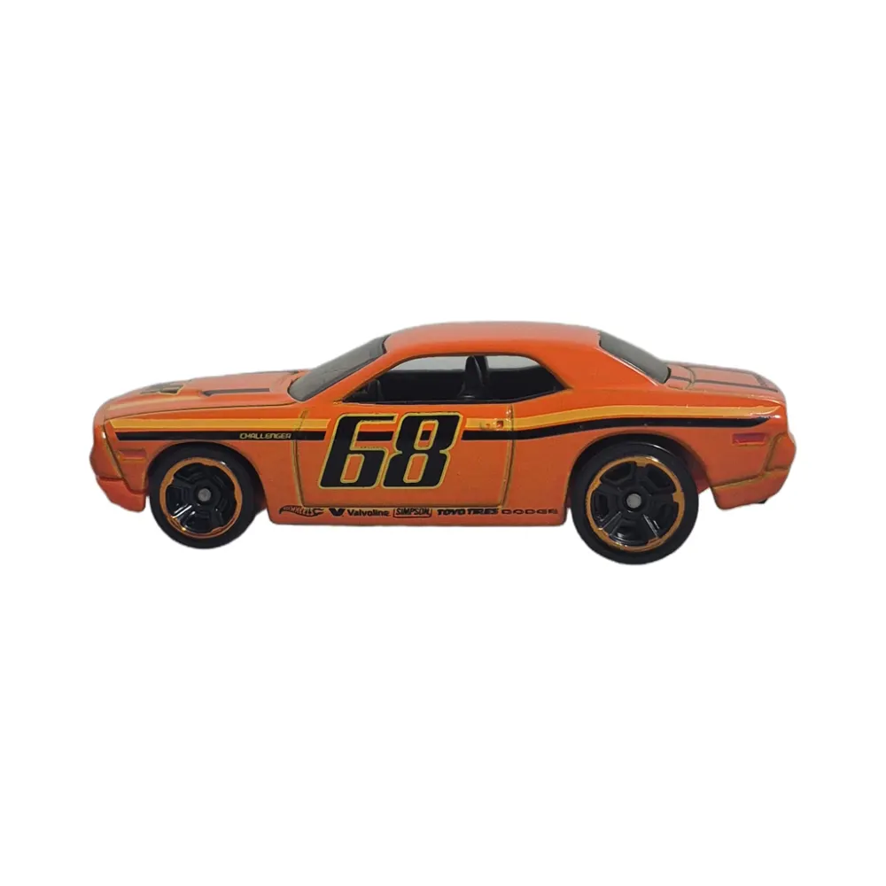 Dodge Challenger Concept — CFJ11 — Orange — imagem 2
