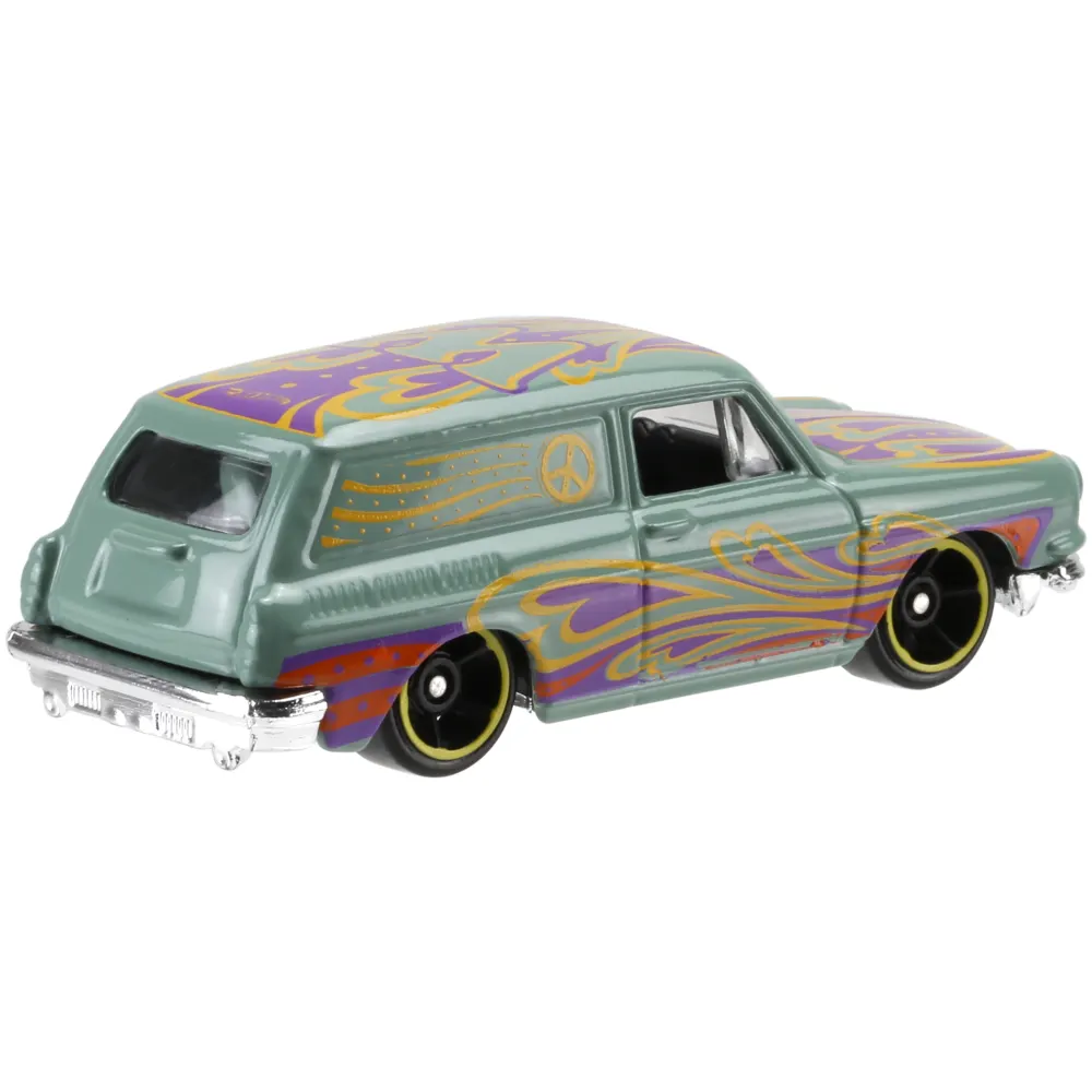 Custom '69 Volkswagen Squareback — DHR85 — Green