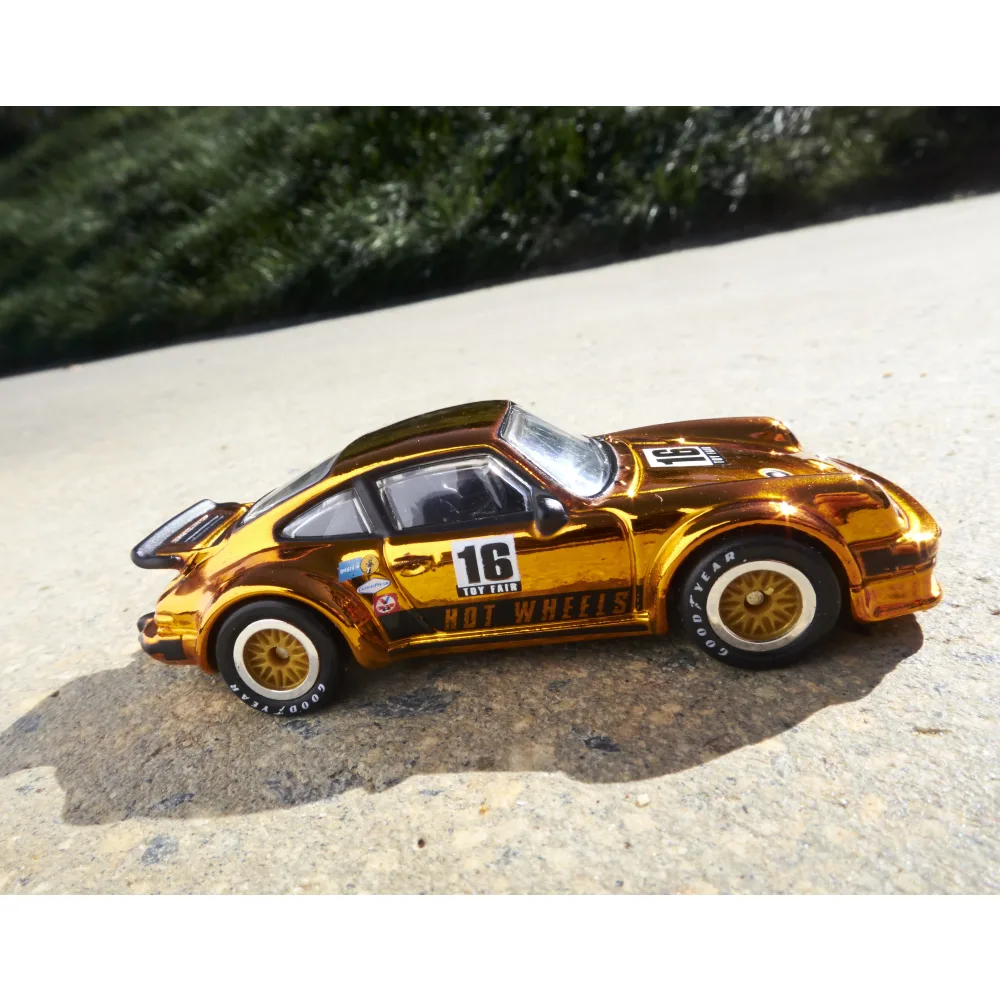 Porsche 934 Turbo RSR — DJH70 — Chrome Gold