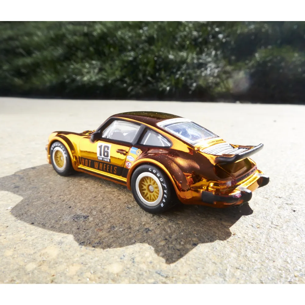 Porsche 934 Turbo RSR — DJH70 — Chrome Gold — imagem 13