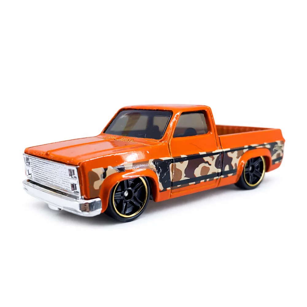 '83 Chevy Silverado — DWF43 — Orange