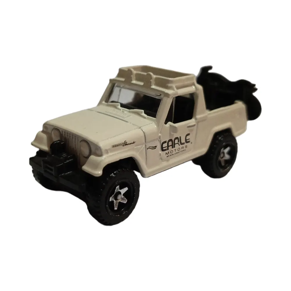'67 Jeepster Commando — FYB53 — Beige — imagem 2