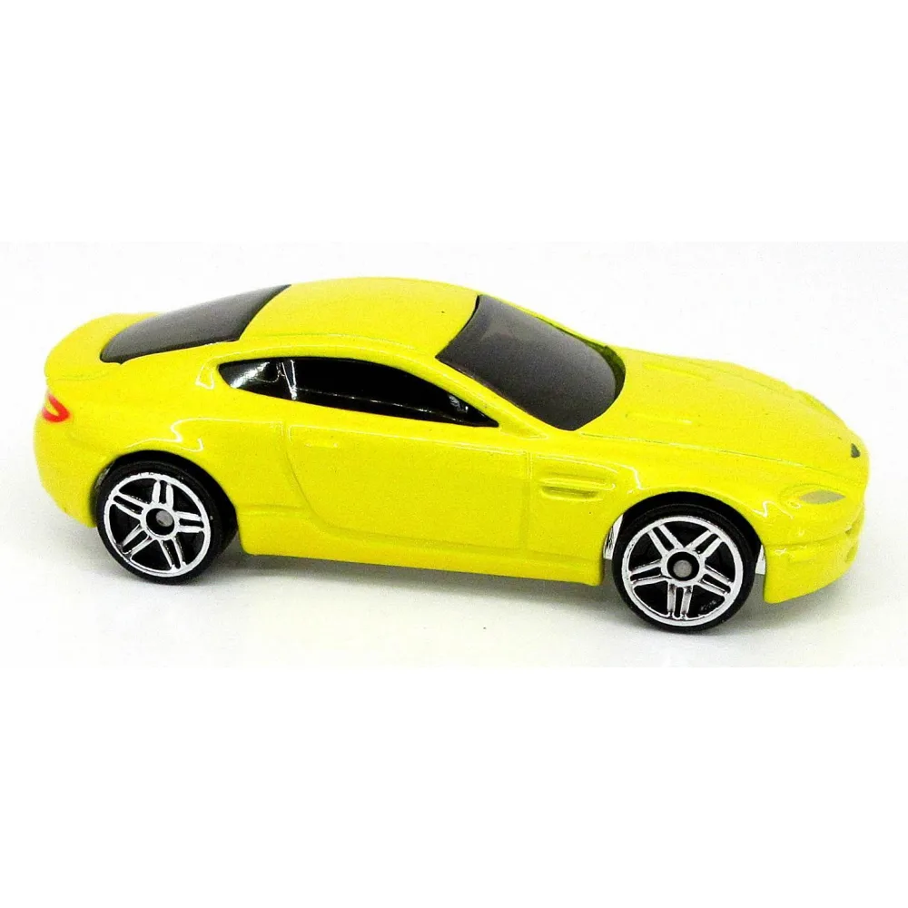 Aston Martin V8 Vantage — G6722 — Pearl Yellow — imagem 4