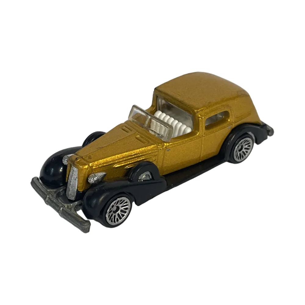 '35 Classic Caddy — H9063 — Metalflake Gold