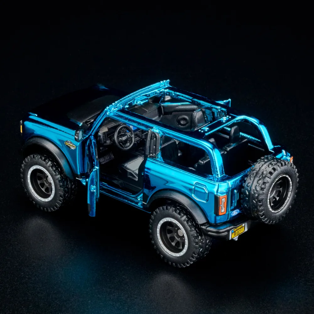 '21 Ford Bronco Wildtrak — HGK79 — Spectraflame aqua — imagem 4