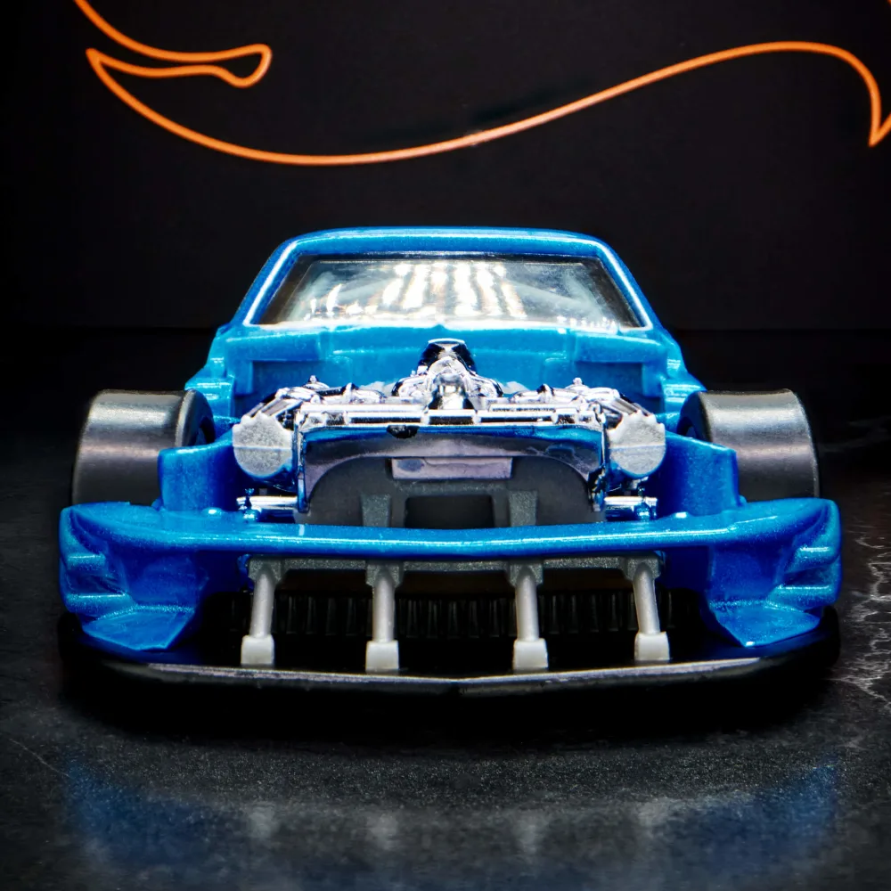 Modified '69 Ford Mustang — HGW13 — Metallic Acapulco Blue — imagem 3
