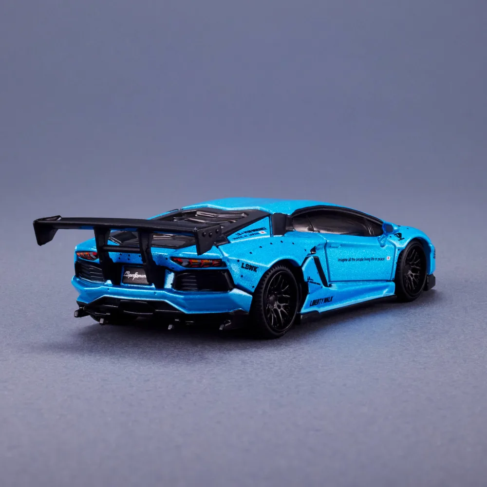 LBWK LAMBORGHINI AVENTADOR LP 700-4 — HGW14 — Pearl blue — imagem 3