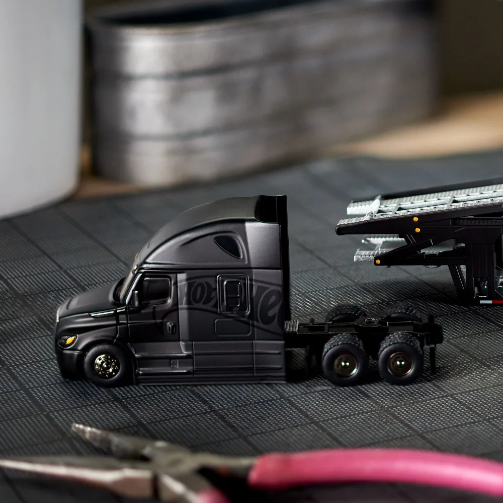 Freightliner Cascadia — HNJ63 — Matte Black — imagem 7