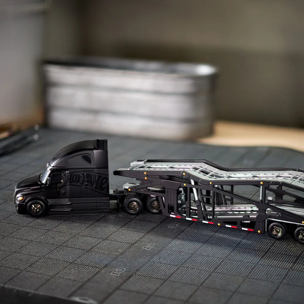 Freightliner Cascadia — HNJ63 — Matte Black — imagem 9