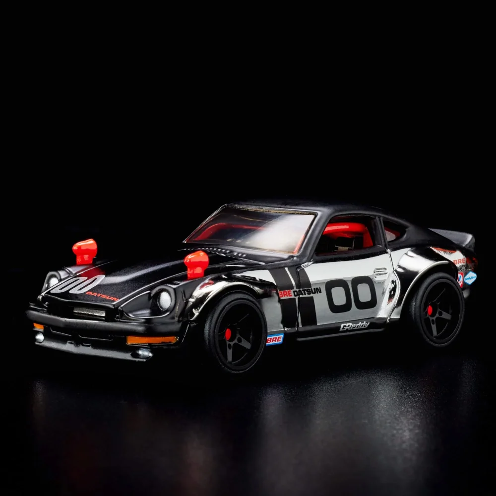 Custom '72 Datsun 240Z — HNL17 — Spectraflame Shadowchrome